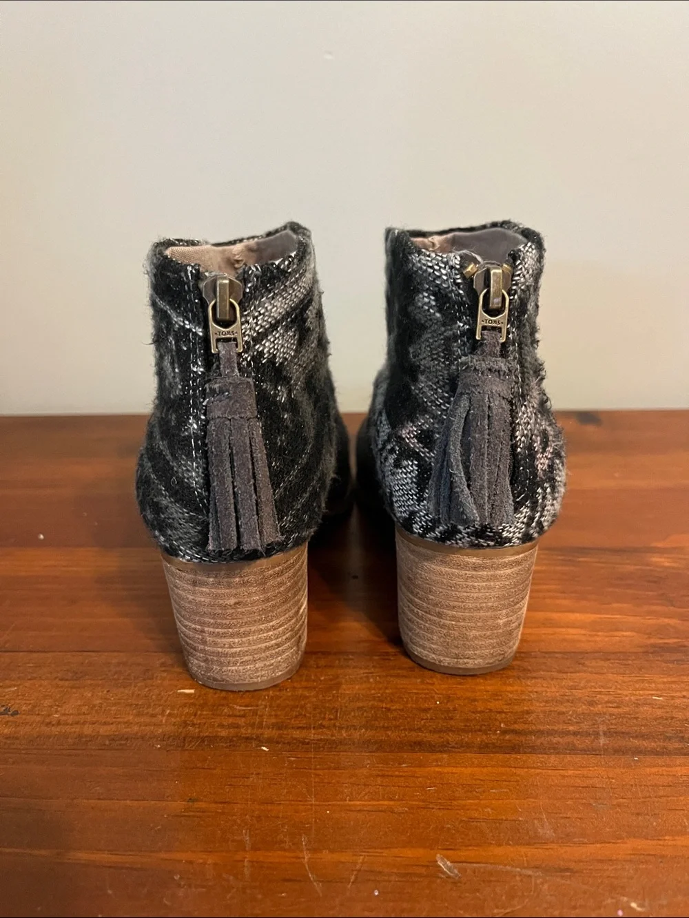 Toms Leila Suede Aztec Ankle Boot, Size 7.5